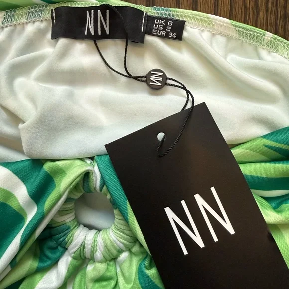 Green Swirl Halter Dress - Picture 3 of 3